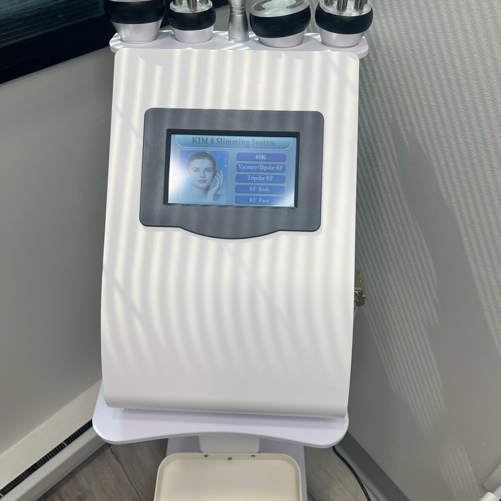 RF and cavitation machine